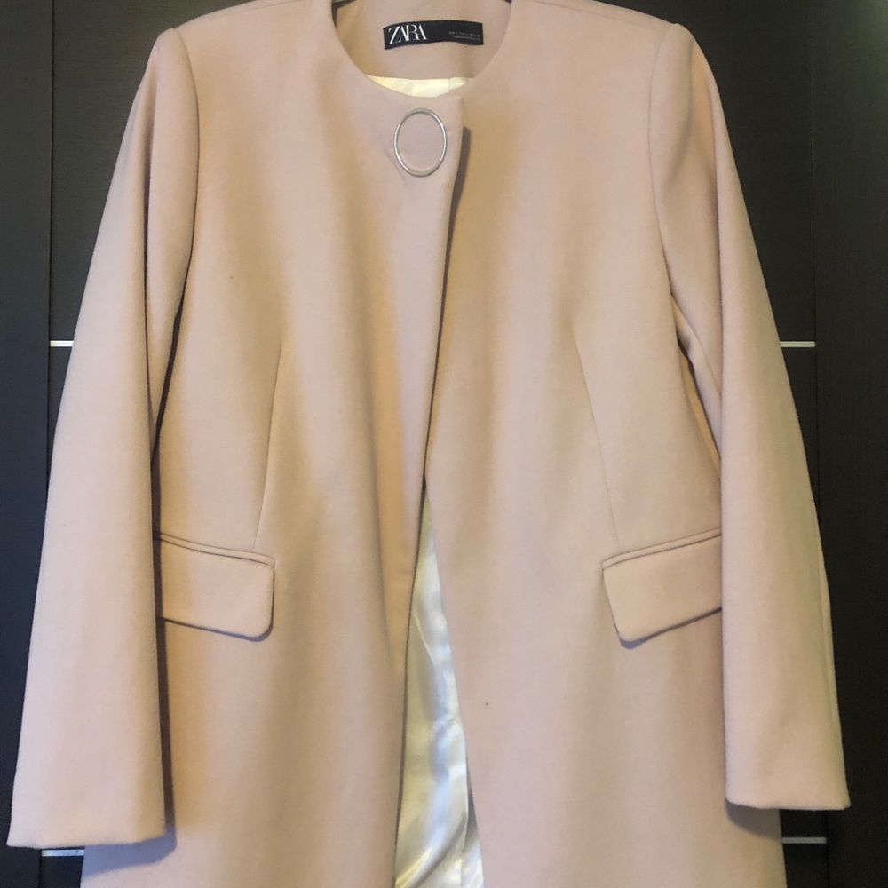 Zara jacket 🧥 - Picture 2 of 3